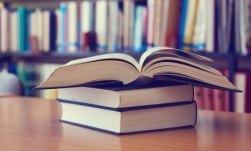 Приглашаем на просмотр книжных выставок в апреле