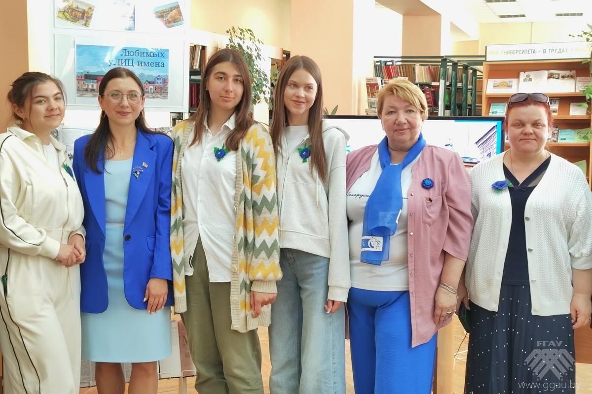 «Любимых уЛИЦ имена»